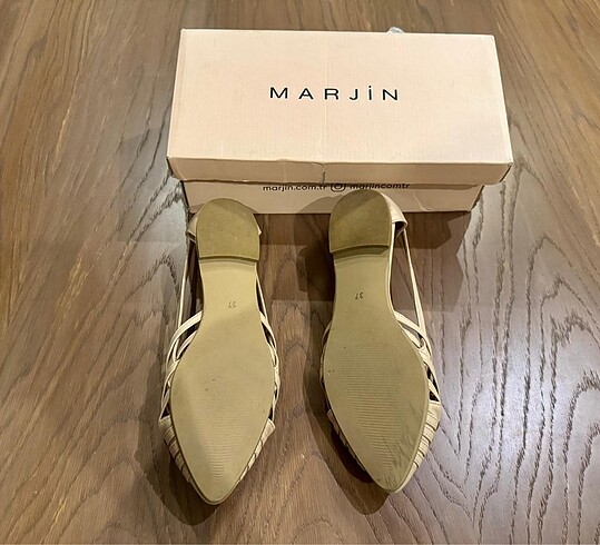 Marjin Kadın babet
