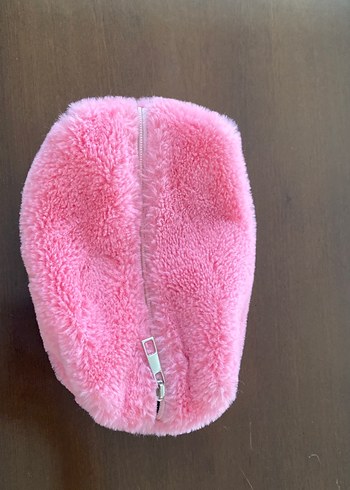 Victoria s Secret pembe peluş makyaj çantası