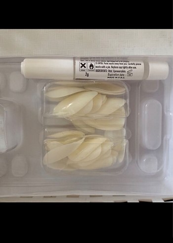 Nascita Beyaz Yeniden Kullanılabilir Takma Tırnak - Görsel 3