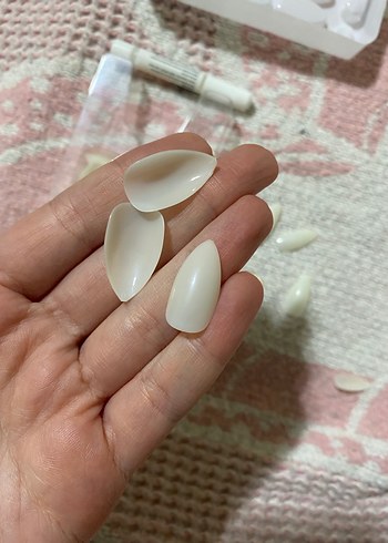 Nascita Beyaz Yeniden Kullanılabilir Takma Tırnak - Görsel 7