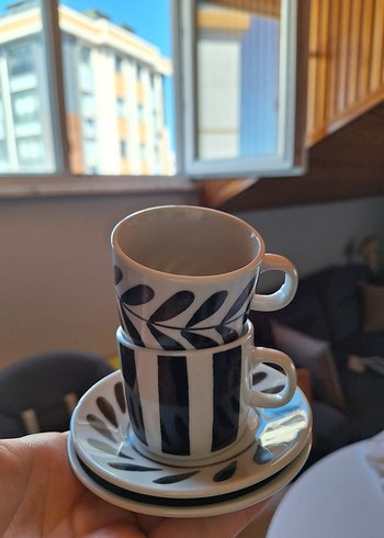 Beden beyaz Renk siyah Beyaz Desenli Fincan ve Tabak Seti