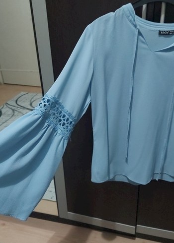 Diğer Uzun Kollu V Yaka Mavi Dantel Detaylı Bluz