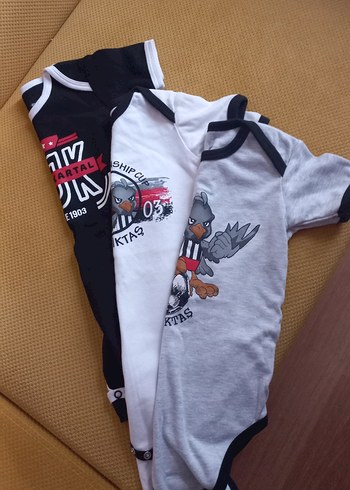 Beşiktaş Beşiktaş Baskılı Erkek Bebek Badi 3'lü Pamuk