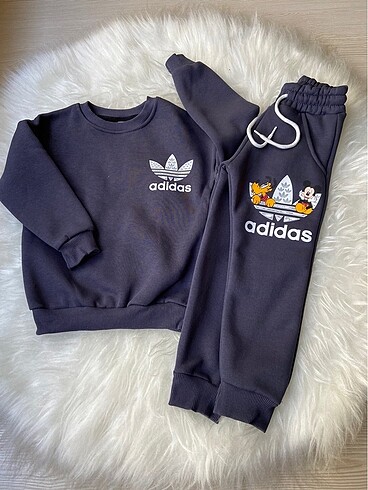 Erkek çocuk ikili takım Adidas