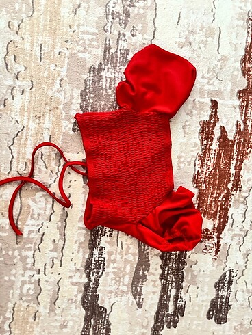 Trendyol & Milla kırmızı kısa crop kısa kollu