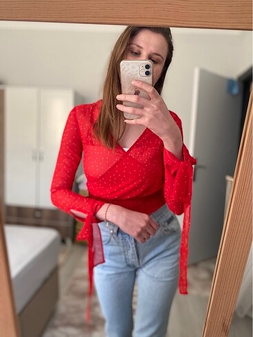 River Island Bluzz