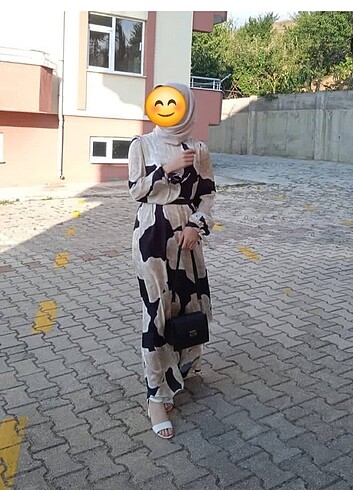 m Beden Saten elbise