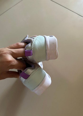 22 Beden mor Renk Buckhead marka ışıklı Kız Çocuk Spor Ayakkabı 22 no