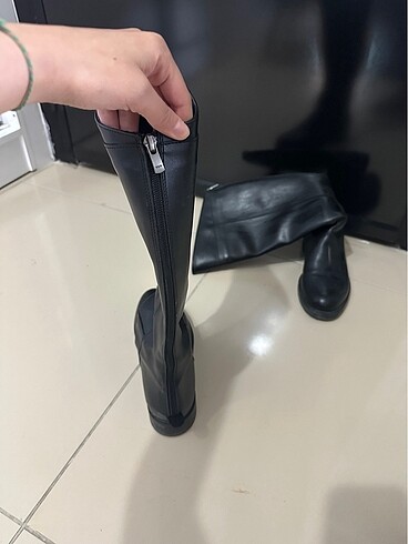 38 Beden siyah Renk 38 numara çizme