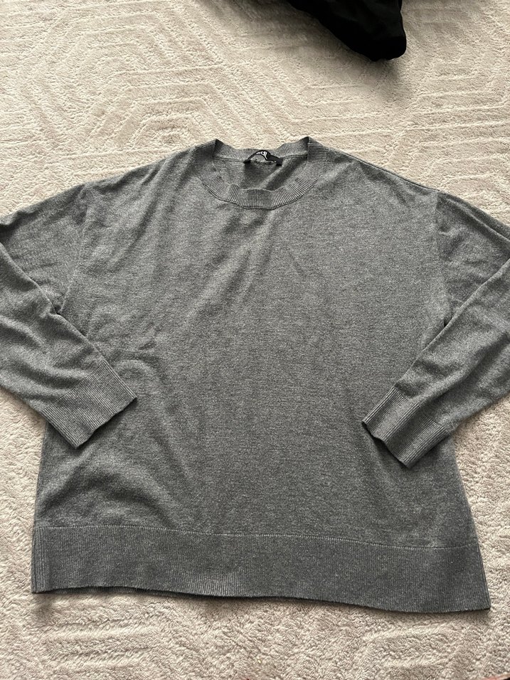 Gri Kadın Uzun Kollu Kazak - Görsel 3