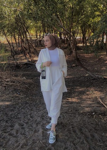 Beyaz Kadın ikili takım - Görsel 3