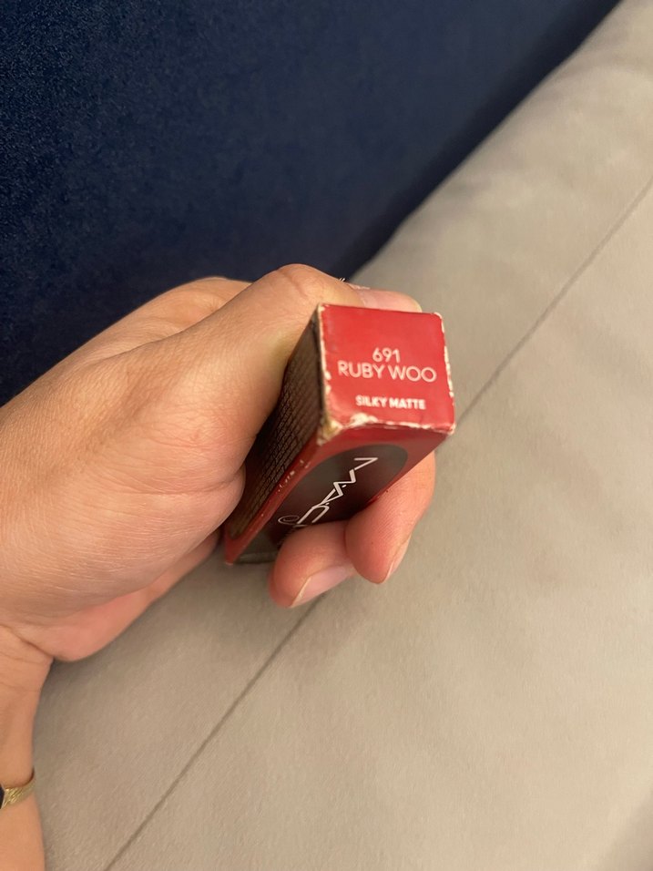 Canlı Kırmızı Ruj - Görsel 5