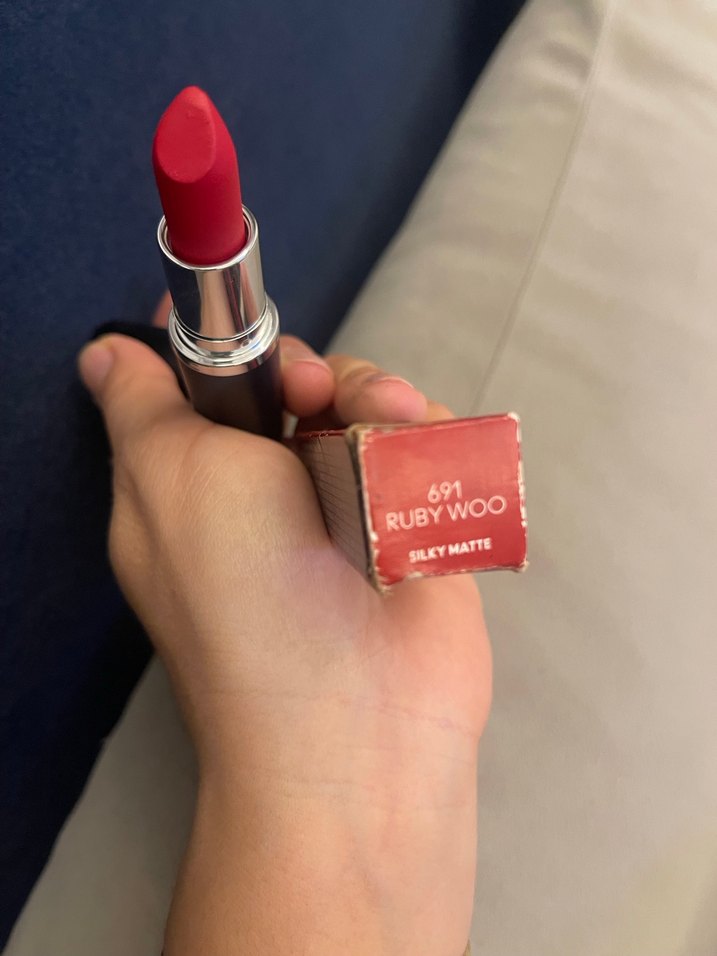 Canlı Kırmızı Ruj - Görsel 2