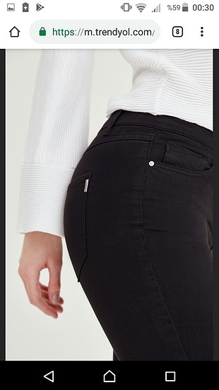 34 Beden Siyah push-up jean