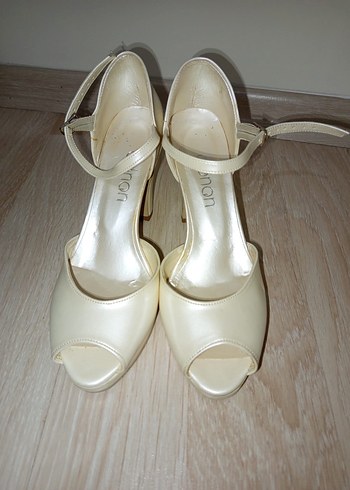 Bej Tokalı Kadın Topuklu Abiye Ayakkabı - Görsel 3