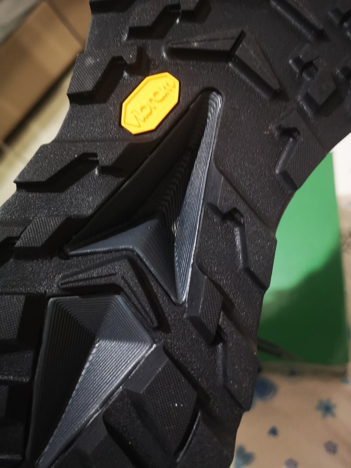 Orjinal Hoka Erkek Gri Spor Outdoor Ayakkabı - Görsel 5