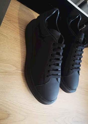 Alexander McQueen 39