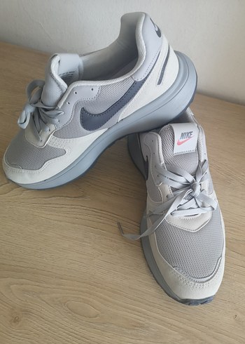 Gri Nike erkek Spor Ayakkabı - Görsel 3