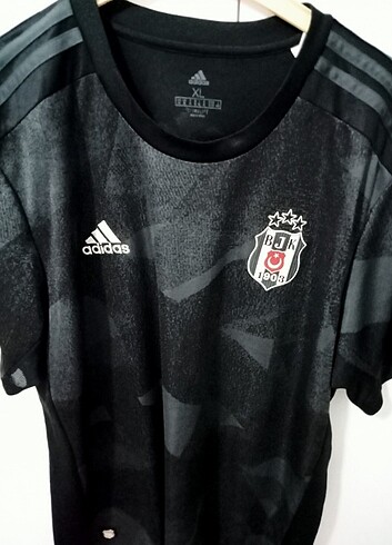 Beko Kartal yuvasindan alındı. Orijinaldir