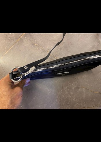 Prada Siyah Deri Tokalı Kadın Çanta - Görsel 2