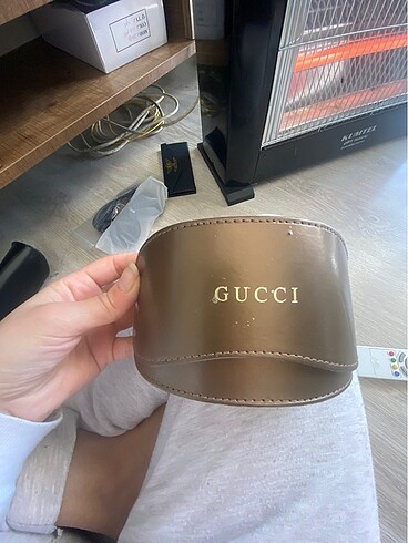 Gucci gözlük kutusu
