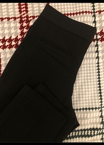 Zara Kadın siyah kumaş pantolon 