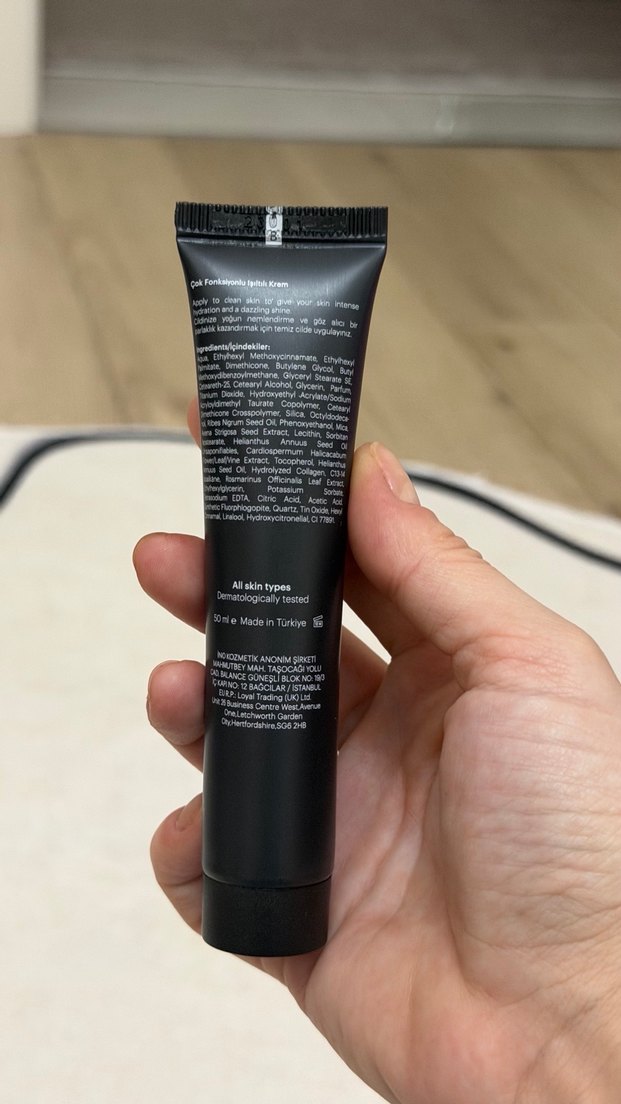 İno ruby gold glowskin - Görsel 3