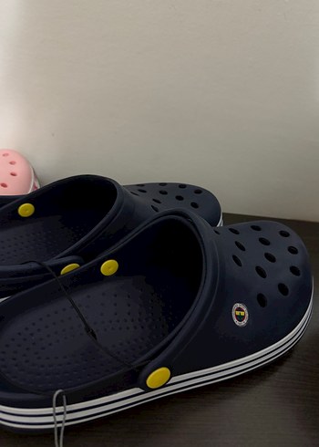 Crocs Erkek Mavi Cırtlı Terlik
