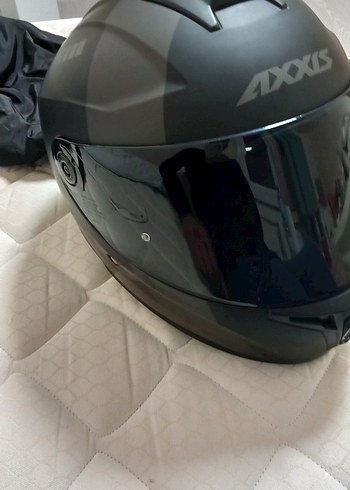 Kilitli Siyah Gri AXXS Motosiklet Kaskı - Görsel 2