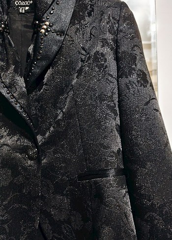 Zara Siyah Cicekli Saten Ceket