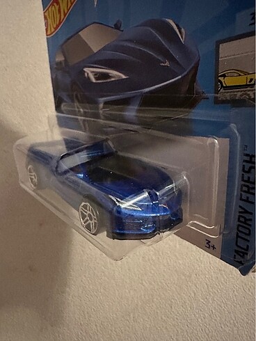 xs Beden Hot wheels 2020 Corvette