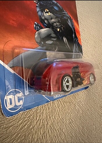 xs Beden kırmızı Renk Hot wheels Premium Batman Haulin GAS