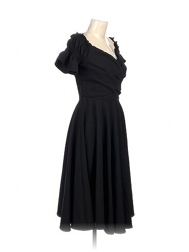 Diğer PreLoved Uzun Elbise %70 İndirimli.