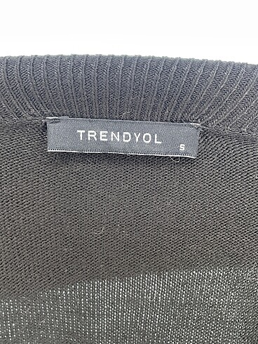 s Beden siyah Renk Trendyol & Milla Kazak / Triko %70 İndirimli.
