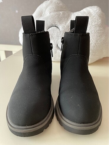 28 Beden siyah Renk H&M Waterproof Bot