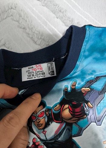 4 Yaş Beden Çocuk Marvel Baskılı Kısa Kollu Tişört