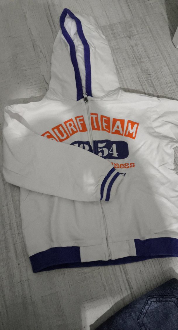 Kapüşonlu Beyaz Baskılı Erkek Çocuk Ceket - Görsel 2