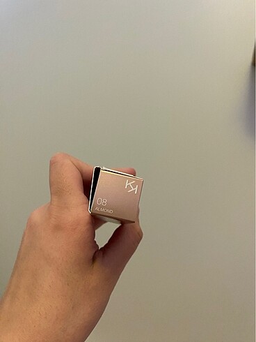 Beden Kiko Lip Balm 8 Numara