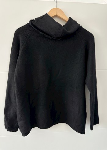 Siyah Yünlü Yüksek Yakalı Kadın Kazak - Görsel 2