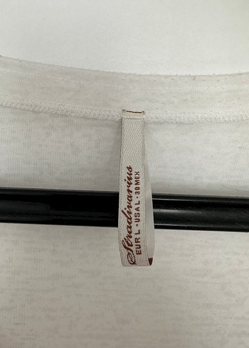 Stradivarius V Yaka Tişört - Görsel 2