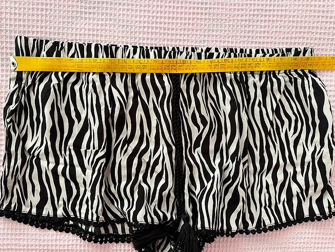 Zebra Şort