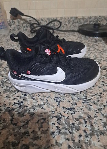 Nike Kız Çocuk Ayakkabı 26 numara