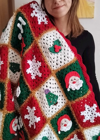 Çok Renkli Nakışlı Yılbaşı Battaniyesi - Görsel 3