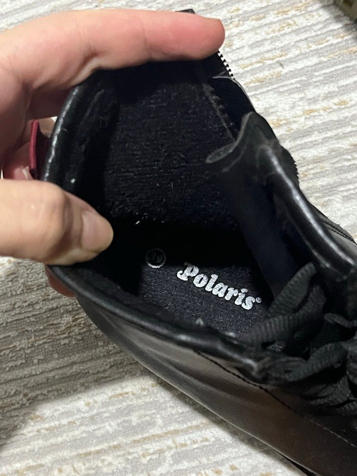 Siyah Deri Punk Tarzı Kadın Bot - Görsel 5