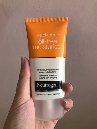 Neutrogena Neutrogena yağsız nemlendiricisi