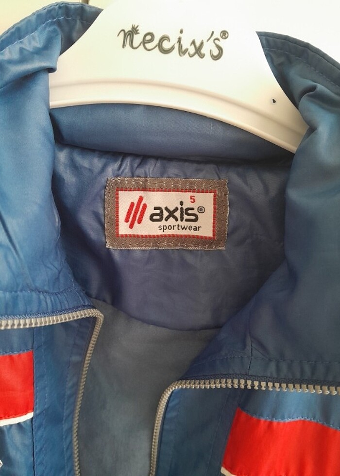 Erkek cocuk yağmurluk 5 yas - Görsel 3