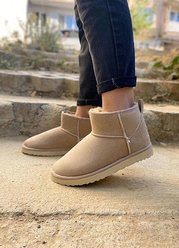 UGG Bot 