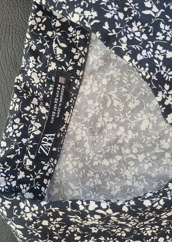 Zara Zara, Crop gömlek, XS, Çiçek desenli