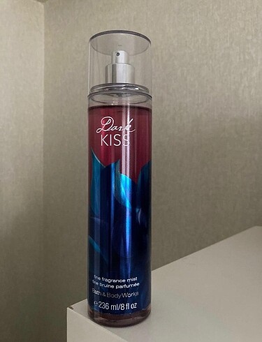 Bath & Body Works Dark Kiss