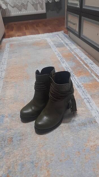 Yeşil renk bot  - Görsel 9